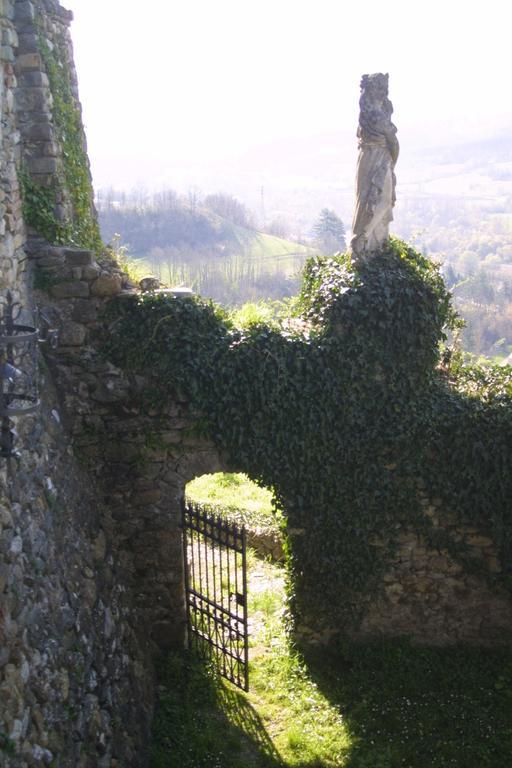 Castello Di Compiano Hotel Relais Museum Exterior foto